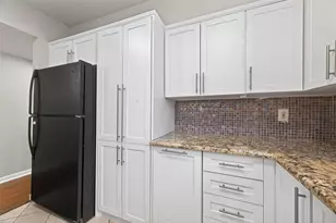 1114 Augusta Dr, Houston, TX 77057 - Photo 13