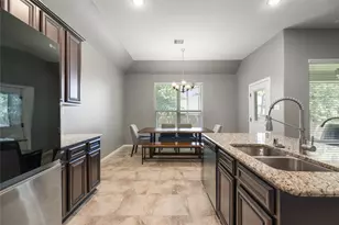 1514 Holly Chase Ct, Conroe, TX 77384 - Photo 9