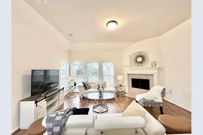 4903 Falls Circle, Missouri City, TX 77459 - Photo 5