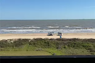 3180 Gulf Castle Dr, Crystal Beach, TX 77650 - Photo 47