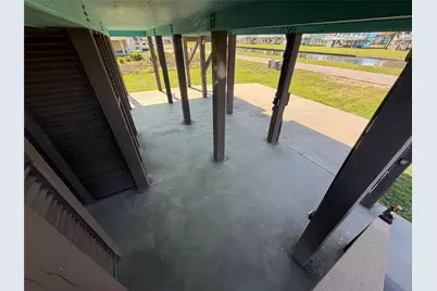 3180 Gulf Castle Drive, Crystal Beach, TX 77650 - Photo 5