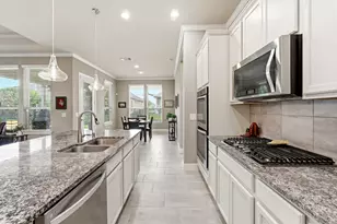 246 Galloway Ct, Spring, TX 77382 - Photo 9