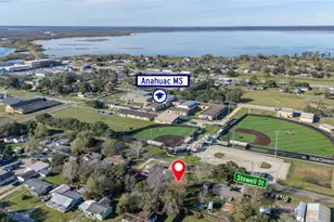 800 Stowell St, Anahuac, TX 77514 - Photo 1