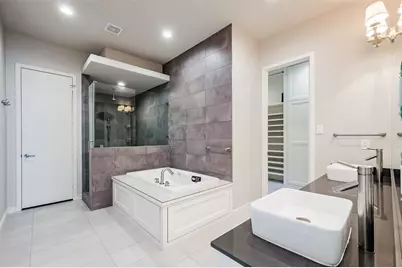 711 W Clay Street, Houston, TX 77019 - Photo 31