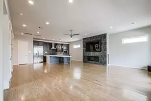 711 W Clay St, Houston, TX 77019 - Photo 11