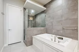 711 W Clay St, Houston, TX 77019 - Photo 33