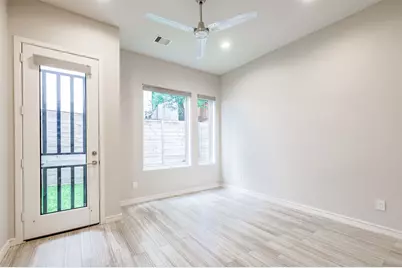 711 W Clay Street, Houston, TX 77019 - Photo 9