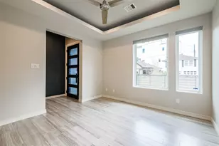 711 W Clay St, Houston, TX 77019 - Photo 5