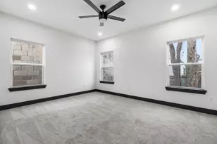 911 Panama Blvd, Houston, TX 77009 - Photo 11