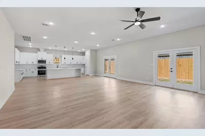 2615 Piemonte Avenue Cir, Spring City, TX 77388 - Photo 5