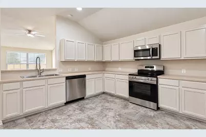 502 S Hyannis Port Street, Crosby, TX 77532 - Photo 5