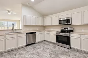 502 S Hyannis Port St, Crosby, TX 77532 - Photo 5