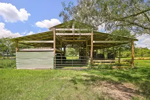 14657 County Rd 229, Bedias, TX 77831 - Photo 29