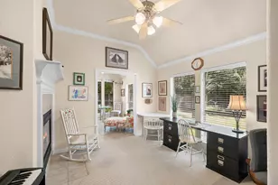 62 S Warbler Bend Cir, The Woodlands, TX 77382 - Photo 13