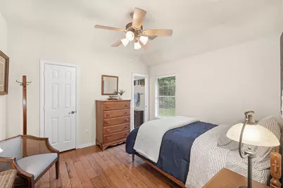 62 S Warbler Bend Circle, The Woodlands, TX 77382 - Photo 11