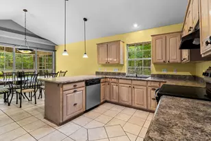 216 N Lake Dr, Livingston, TX 77351 - Photo 11