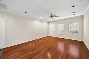 1821 Lewis St, Houston, TX 77009 - Photo 7