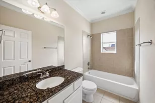 1821 Lewis St, Houston, TX 77009 - Photo 15