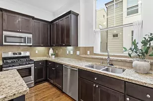 2411 Beall St, Houston, TX 77008 - Photo 15