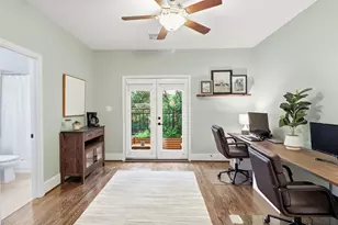 2411 Beall St, Houston, TX 77008 - Photo 7