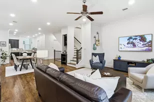 2411 Beall St, Houston, TX 77008 - Photo 33
