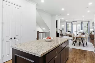2411 Beall St, Houston, TX 77008 - Photo 23