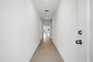 2327 Still Bend Ln, League City, TX 77573 - Photo 3