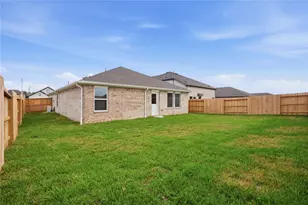 2327 Still Bend Ln, League City, TX 77573 - Photo 23