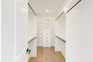 5831 Outer Banks St, Houston, TX 77091 - Photo 21