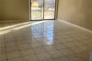 301 Travis St, Baytown, TX 77520 - Photo 27