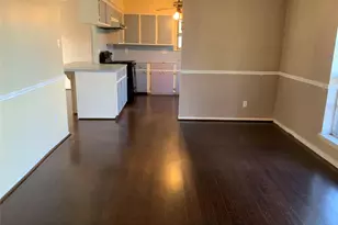 301 Travis St, Baytown, TX 77520 - Photo 15