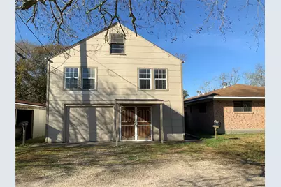 301 Travis Street, Baytown, TX 77520 - Photo 7