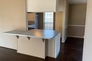301 Travis St, Baytown, TX 77520 - Photo 19