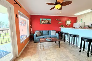 9520 Seawall Blvd, Galveston, TX 77554 - Photo 3