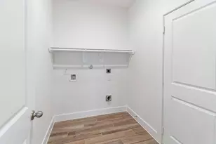 2405 Seaglass Ter Dr, Katy, TX 77493 - Photo 9