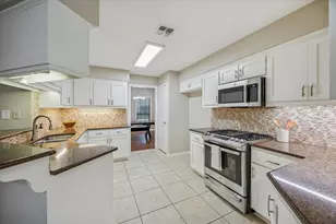 2307 Katherine St, Brenham, TX 77833 - Photo 9