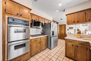 3202 Springhill Dr, Missouri City, TX 77459 - Photo 11