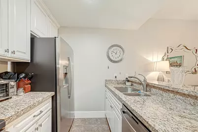 11711 Memorial Drive #389, Houston, TX 77024 - Photo 5