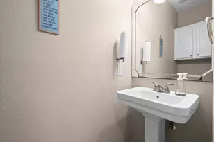 237 Vivian Rd, Onalaska, TX 77360 - Photo 17