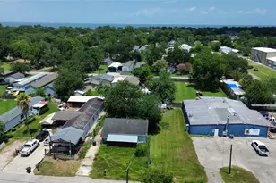 4439 9th St, Bacliff, TX 77518 - Photo 1