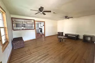 4439 9th St, Bacliff, TX 77518 - Photo 3