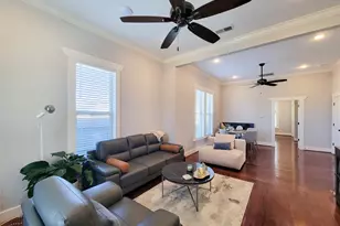 2604 Cochran St, Houston, TX 77009 - Photo 3