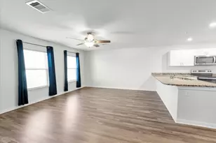 146 Oak Cir, Livingston, TX 77351 - Photo 1