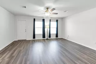 146 Oak Cir, Livingston, TX 77351 - Photo 5