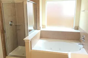 10006 Kendahlwood Ln, Tomball, TX 77375 - Photo 9