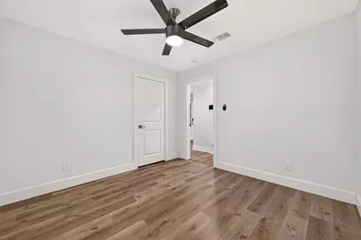 10819 Oasis Drive, Houston, TX 77096 - Photo 29