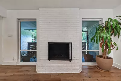 10819 Oasis Drive, Houston, TX 77096 - Photo 7