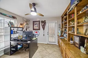 6934 Plantation Dr, Baytown, TX 77523 - Photo 25