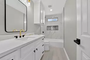 2917 Avenue M, Galveston, TX 77550 - Photo 17