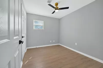 2917 Avenue M, Galveston, TX 77550 - Photo 19